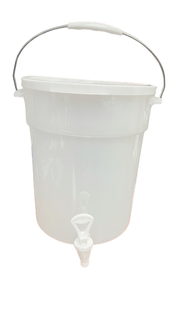 176RBD6WH Cresco Resco Beverage Dispenser, 6 Gallon with Handle, Spigot and Lid, Translucent - Enhanced Smallwares - Enhanced Equipment